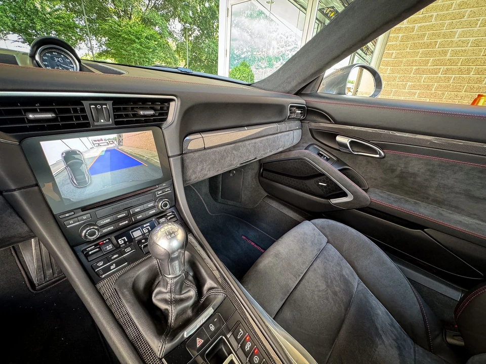 2018 Porsche 991 Carrera GTS - Image 9 of 11