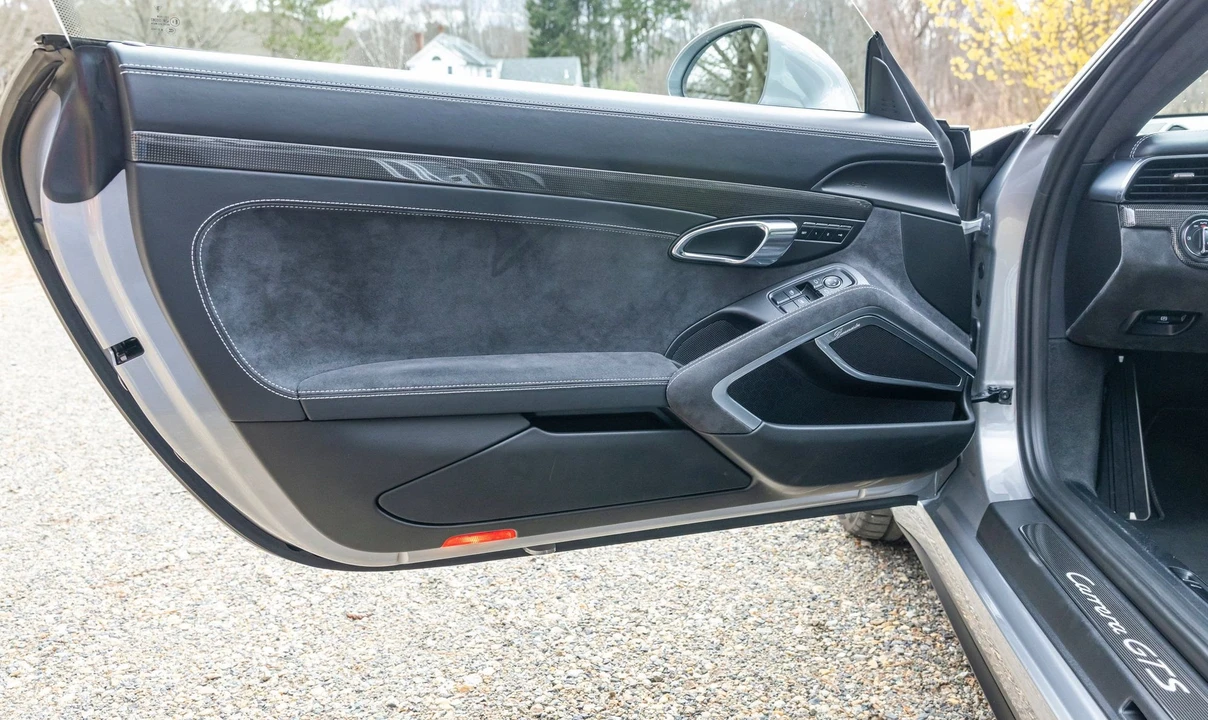 2017 Porsche 991 Carrera GTS - Image 5 of 16