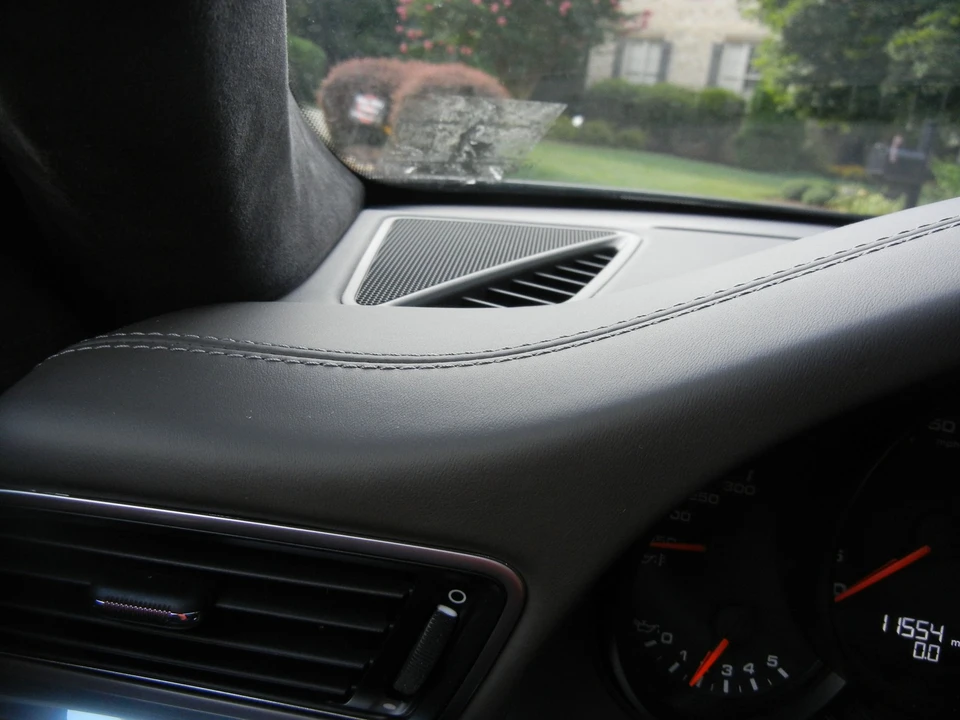 2017 Porsche 911 - Image 6 of 7