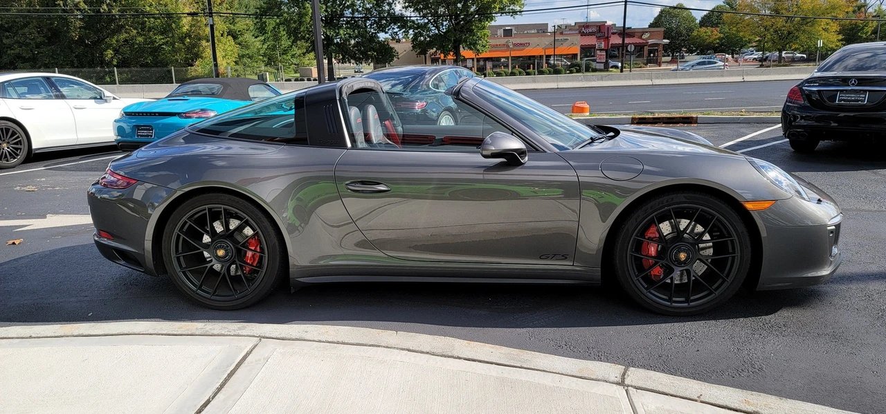 2017 Porsche 991 Targa 4 GTS - Image 6 of 23