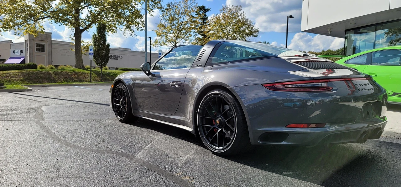 2017 Porsche 991 Targa 4 GTS - Image 10 of 23