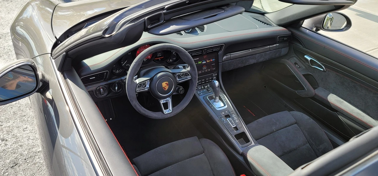 2017 Porsche 991 Targa 4 GTS - Image 13 of 23