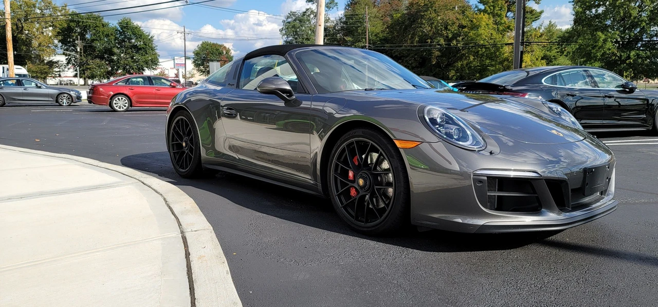 2017 Porsche 991 Targa 4 GTS - Image 19 of 23