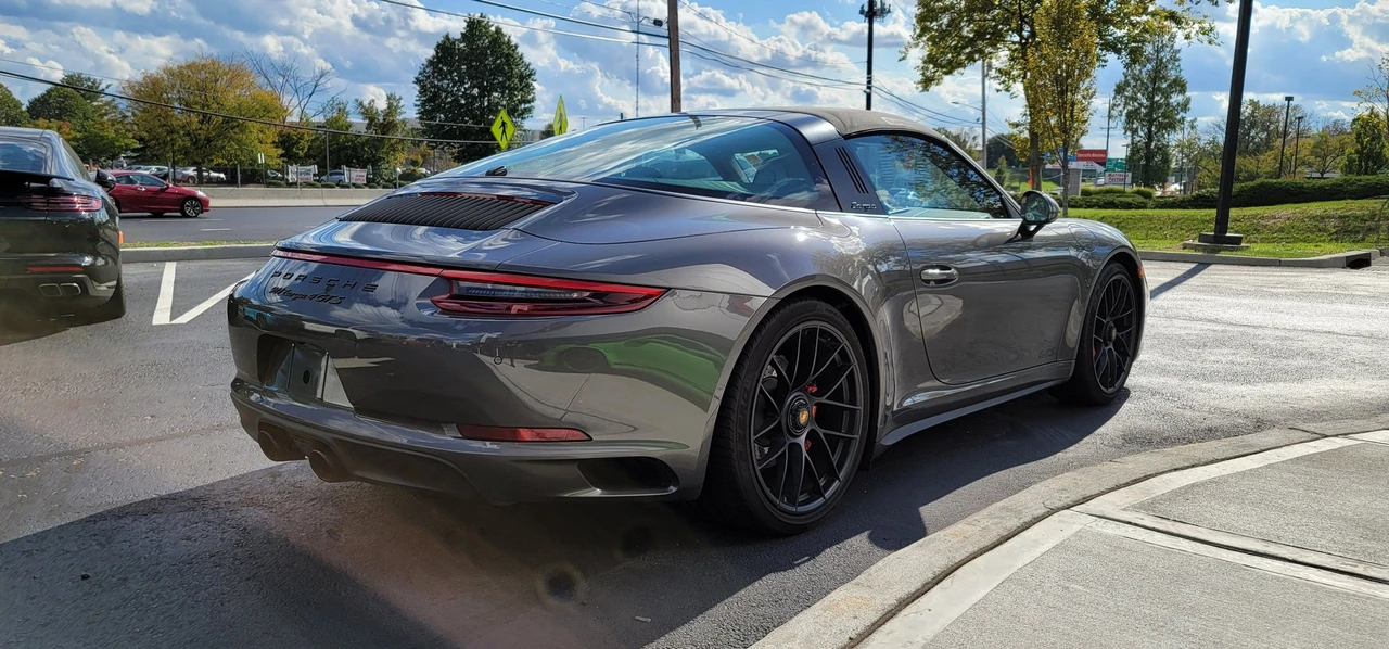 2017 Porsche 991 Targa 4 GTS - Image 21 of 23