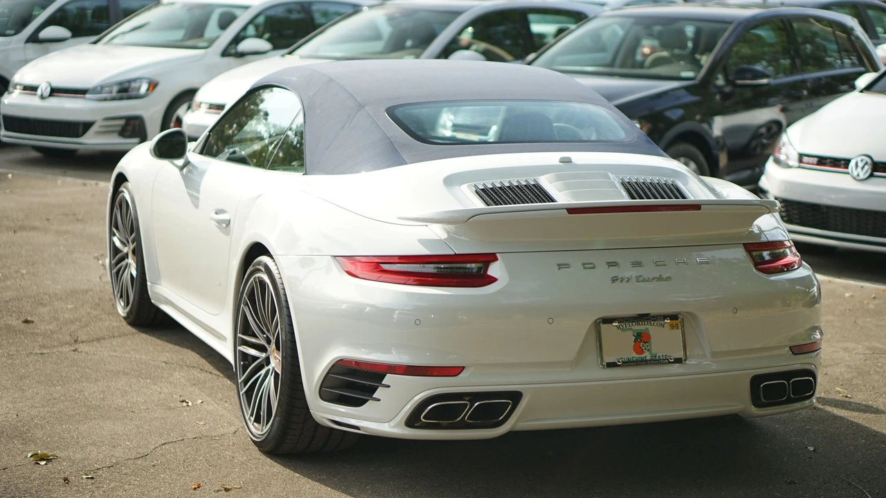 2017 Porsche 991 Turbo - Image 7 of 17