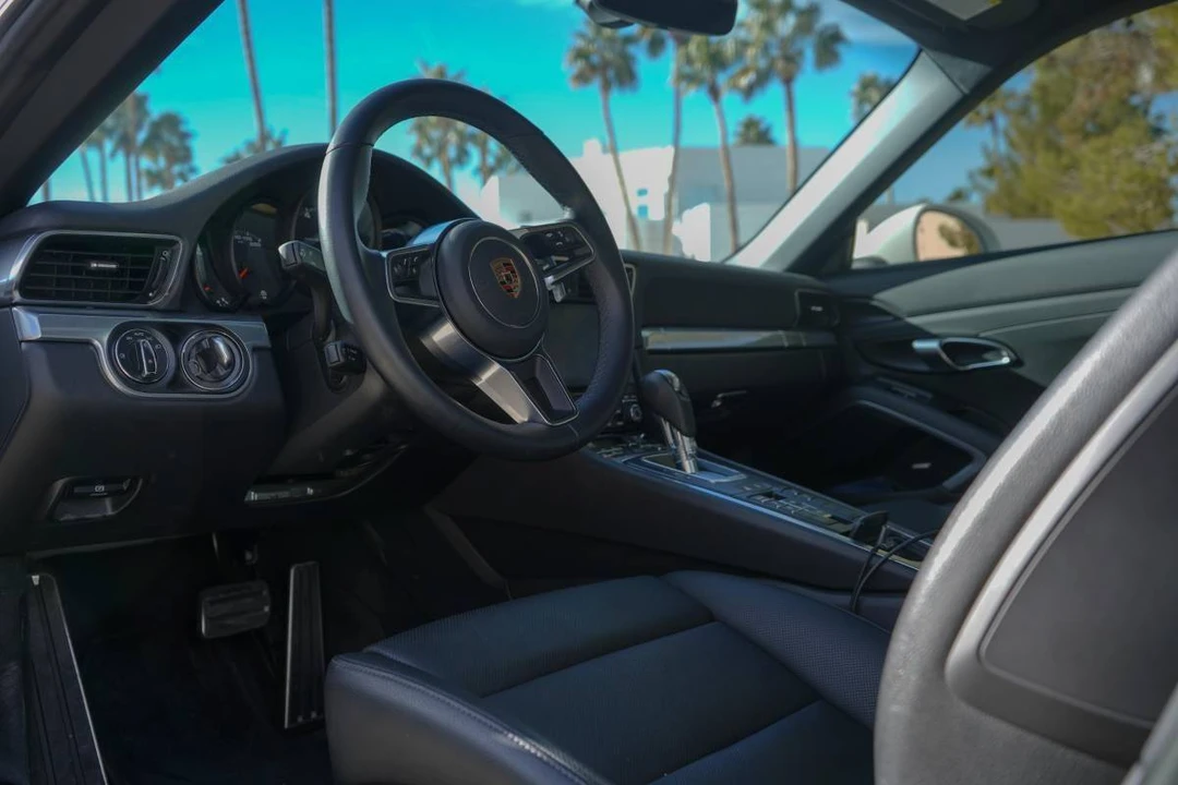 2017 Porsche 991 Carrera - Image 3 of 11