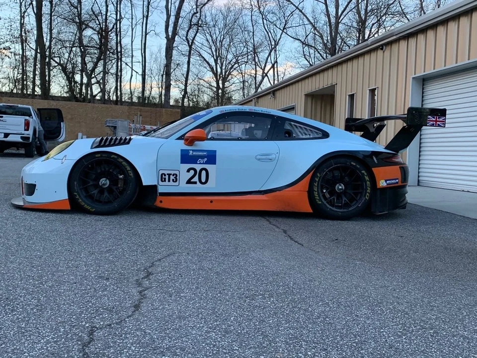 2017 Porsche 991 GT3 - Image 2 of 17