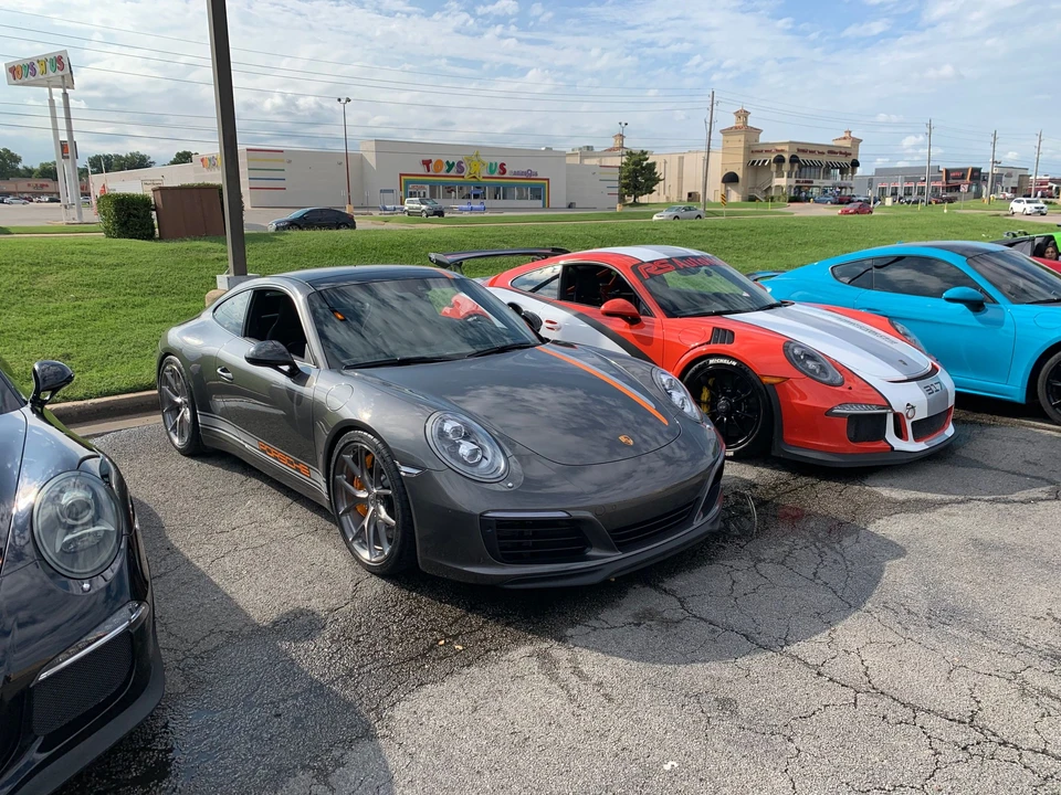 2017 Porsche 991 Carrera - Image 2 of 24