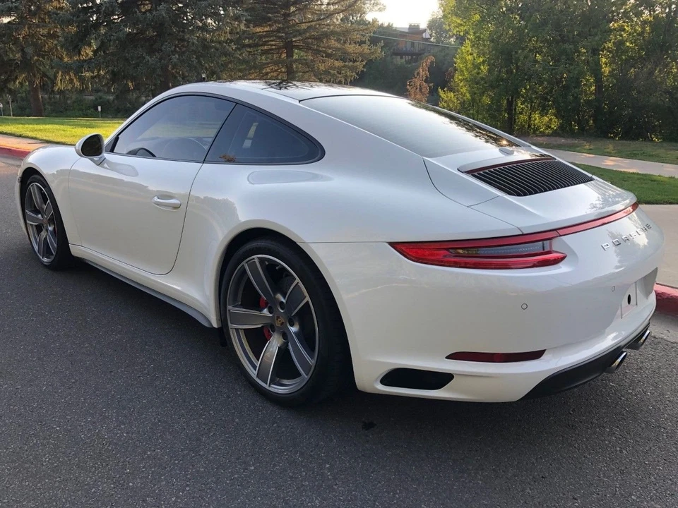 2017 Porsche 991 Carrera 4S - Image 4 of 31