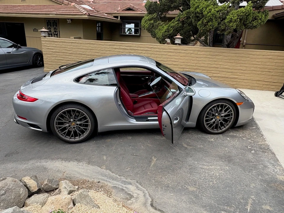 2017 Porsche 991 Carrera - Image 7 of 24