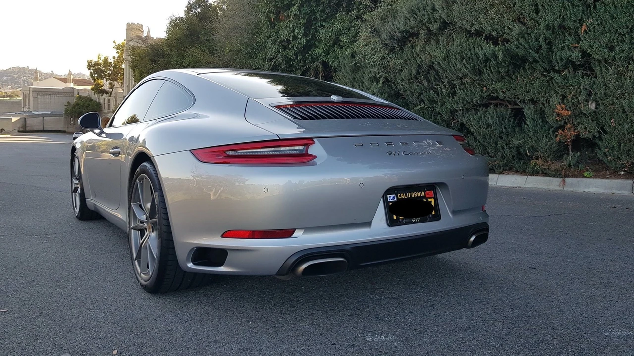 2017 Porsche 991 Carrera - Image 9 of 31