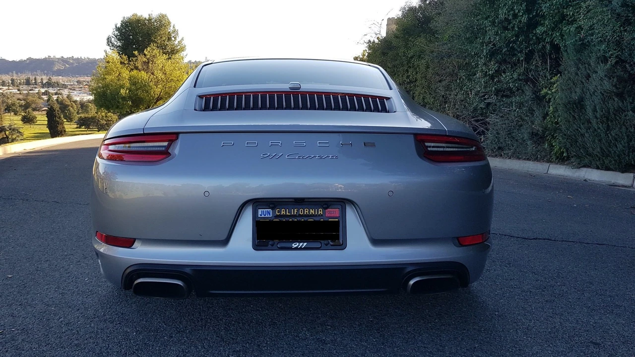 2017 Porsche 991 Carrera - Image 8 of 31