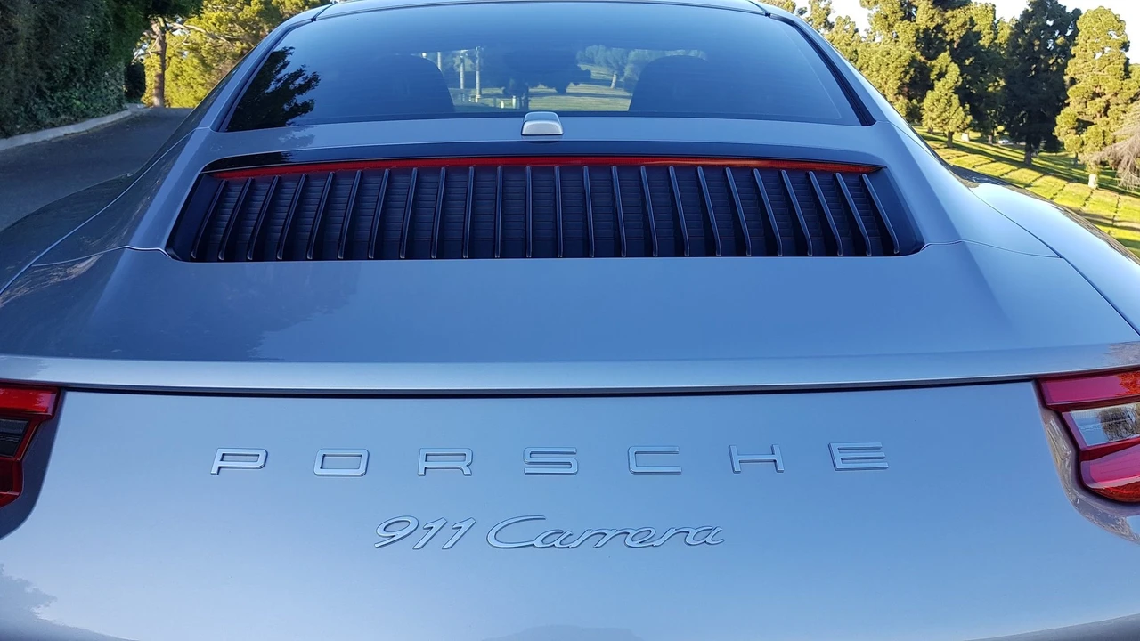 2017 Porsche 991 Carrera - Image 11 of 31