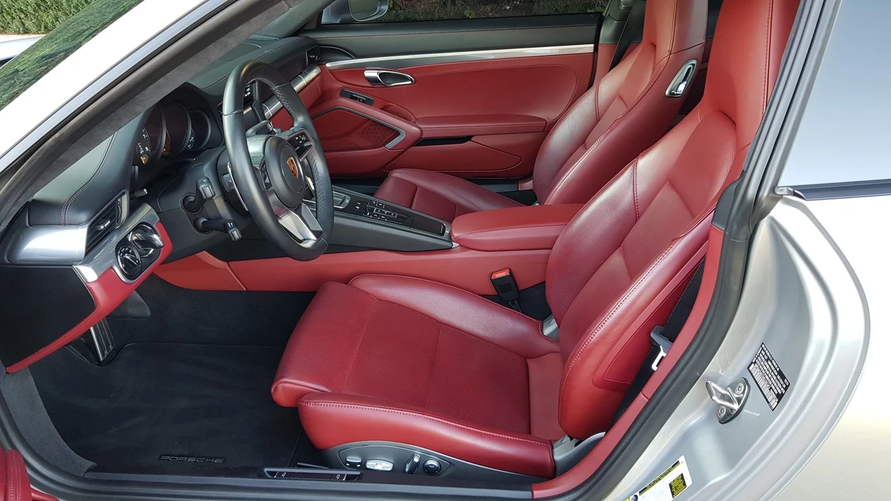 2017 Porsche 991 Carrera - Image 14 of 30