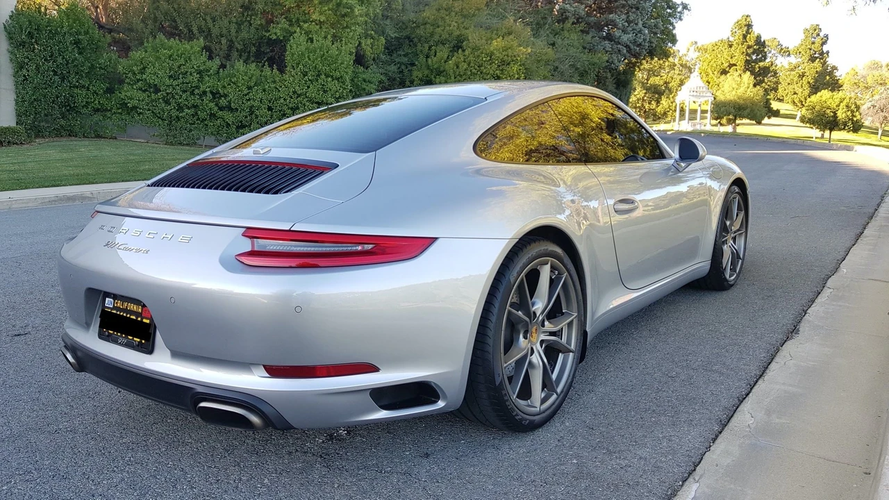 2017 Porsche 991 Carrera - Image 6 of 30