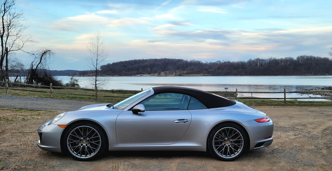 2017 Porsche 991 Carrera - Image 2 of 3