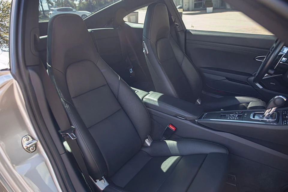 2017 Porsche 911 - Image 7 of 11