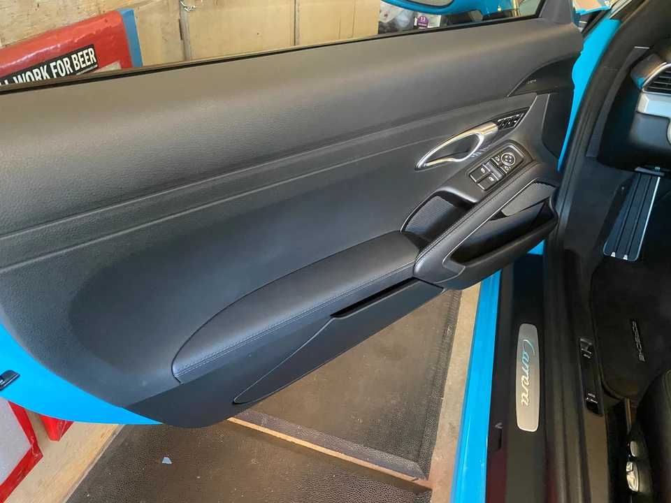 2017 Porsche 911 - Image 11 of 13