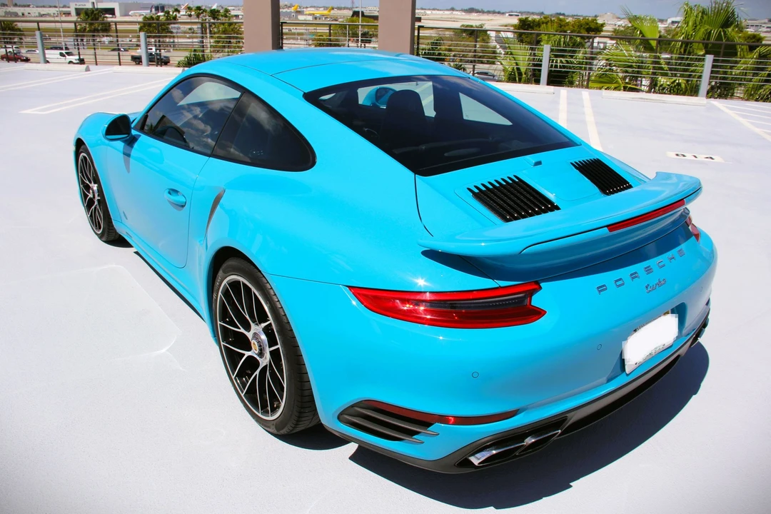2017 Porsche 991 Turbo - Image 13 of 31