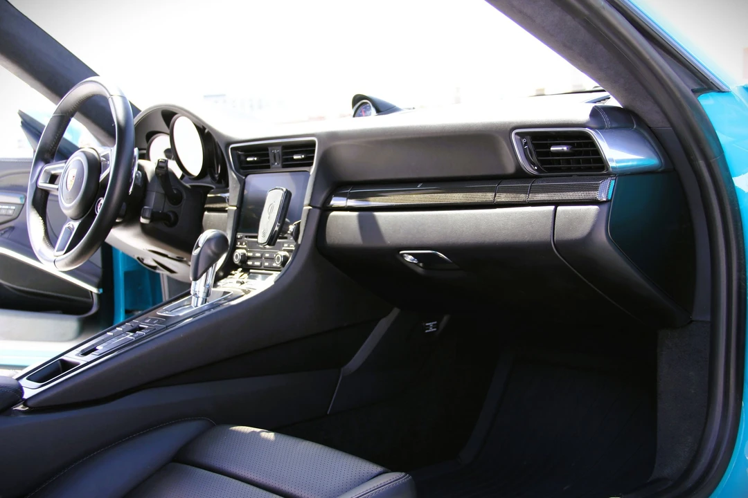 2017 Porsche 991 Turbo - Image 26 of 31