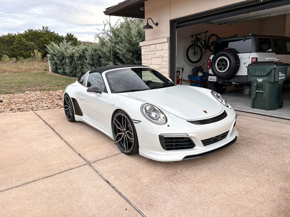 2017 Porsche 991 Targa 4 & 4S - Image 2 of 13