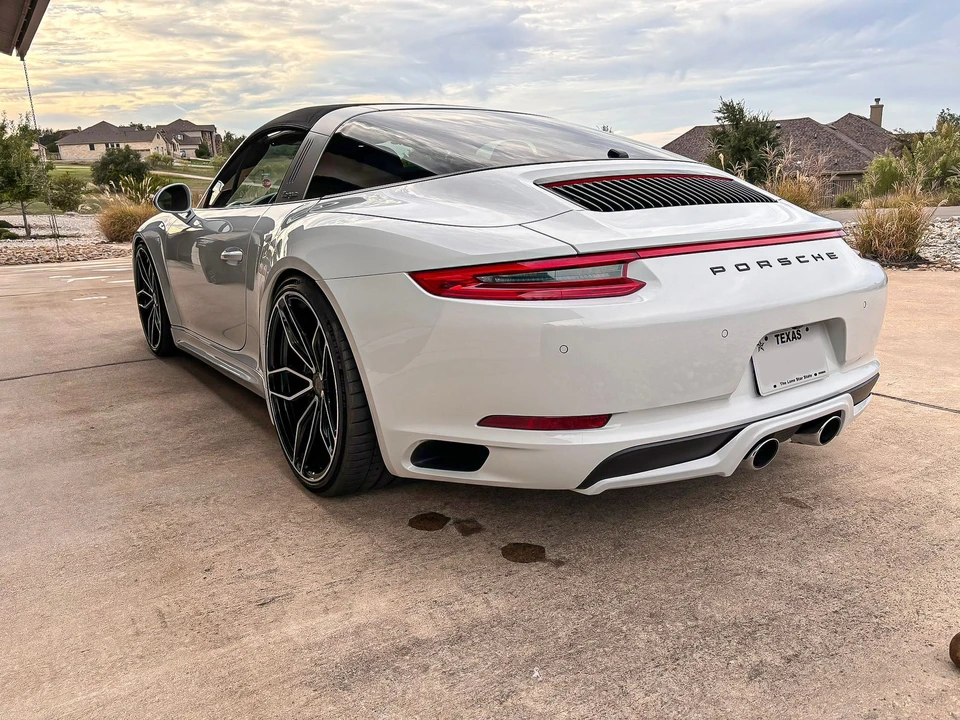 2017 Porsche 991 Targa 4 & 4S - Image 4 of 13
