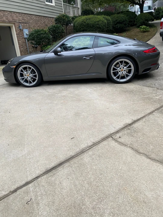 2017 Porsche 911 - Image 7 of 9
