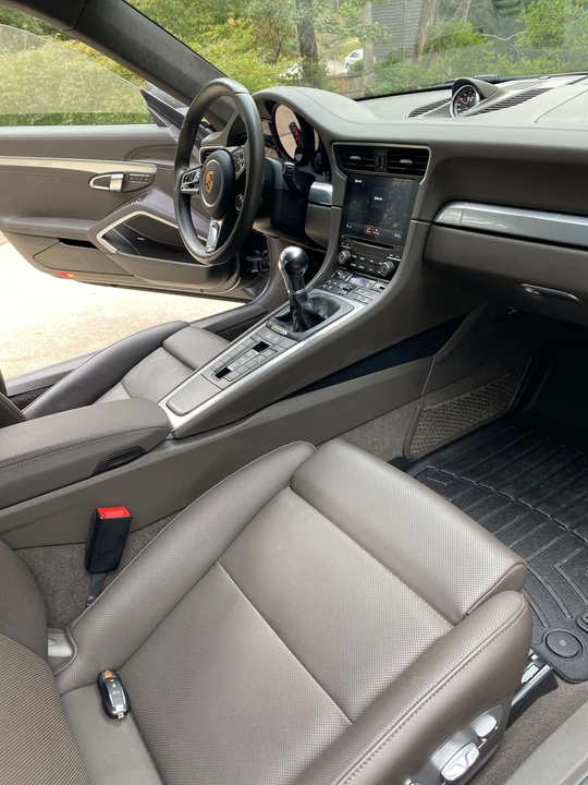 2017 Porsche 911 - Image 3 of 9