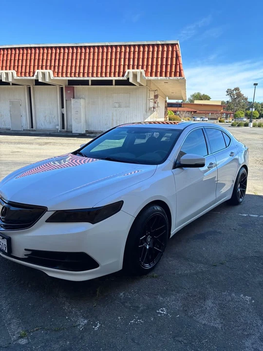 2017 Acura TLX 1st Gen - Image 9 of 10