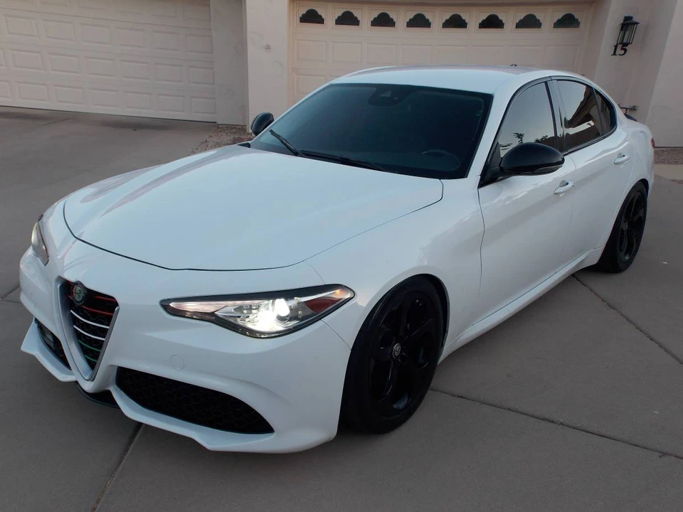 2017 Alfa Romeo Giulia - Image 3 of 21
