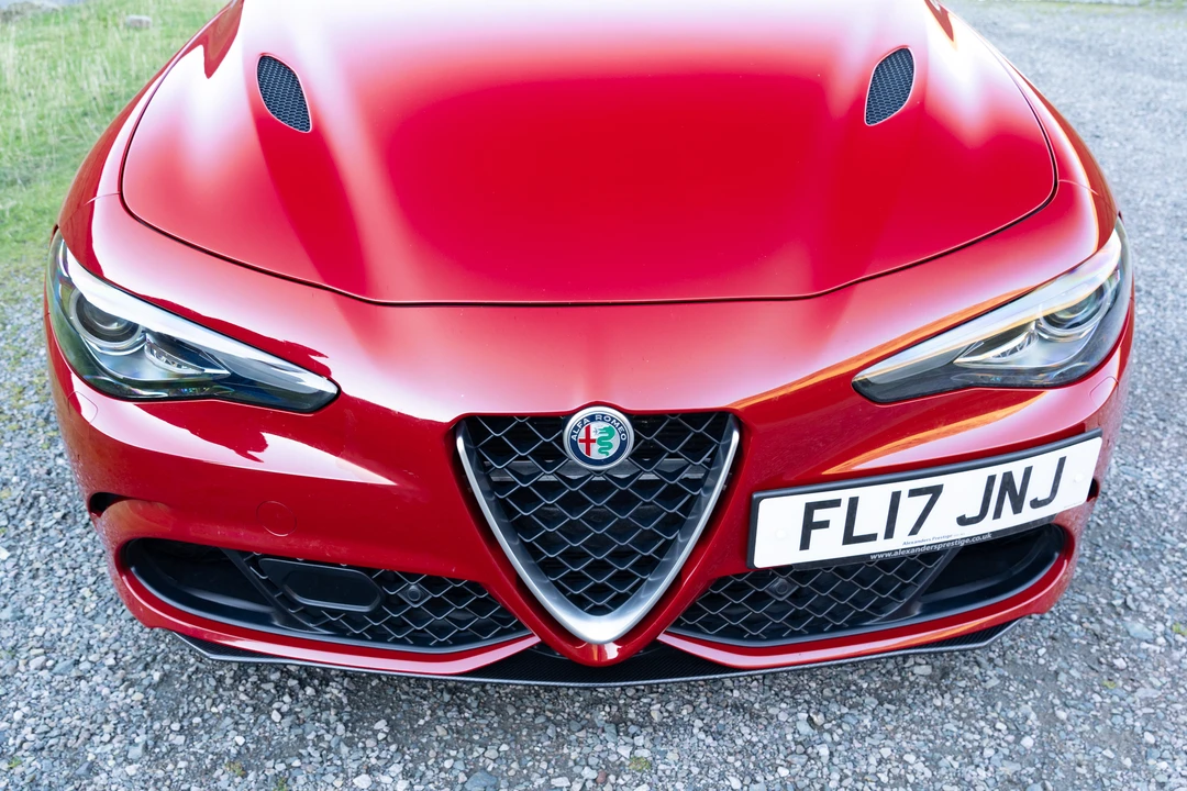 2017 Alfa Romeo Giulia Quadrifoglio - Image 14 of 31