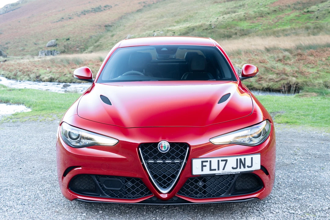 2017 Alfa Romeo Giulia Quadrifoglio - Image 3 of 31