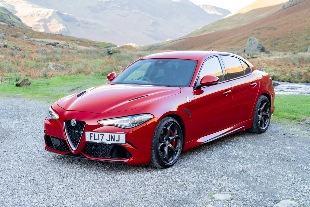 2017 Alfa Romeo Giulia Quadrifoglio - Image 16 of 31