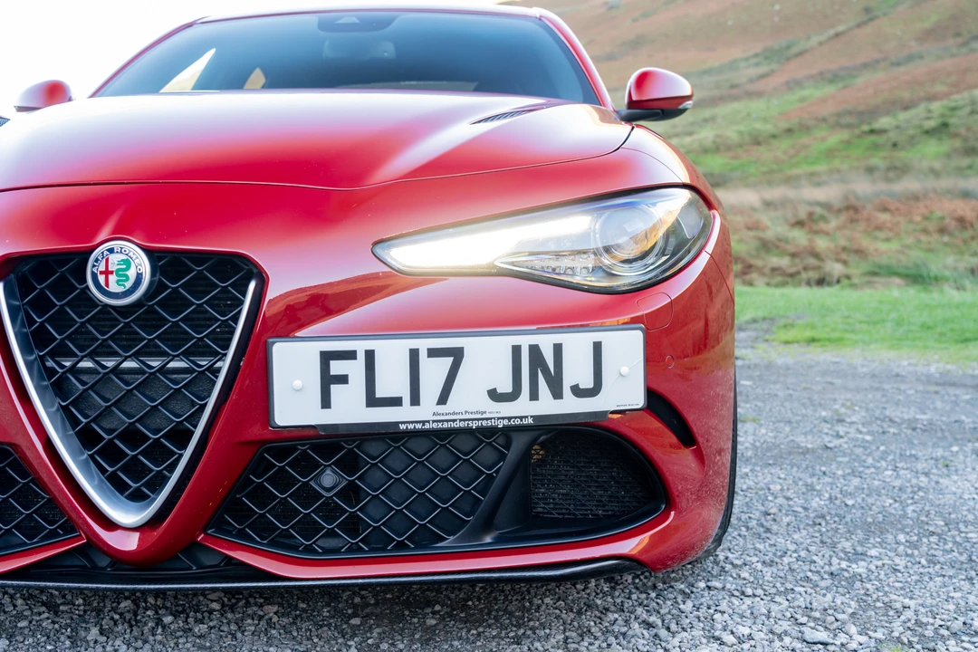 2017 Alfa Romeo Giulia Quadrifoglio - Image 19 of 31