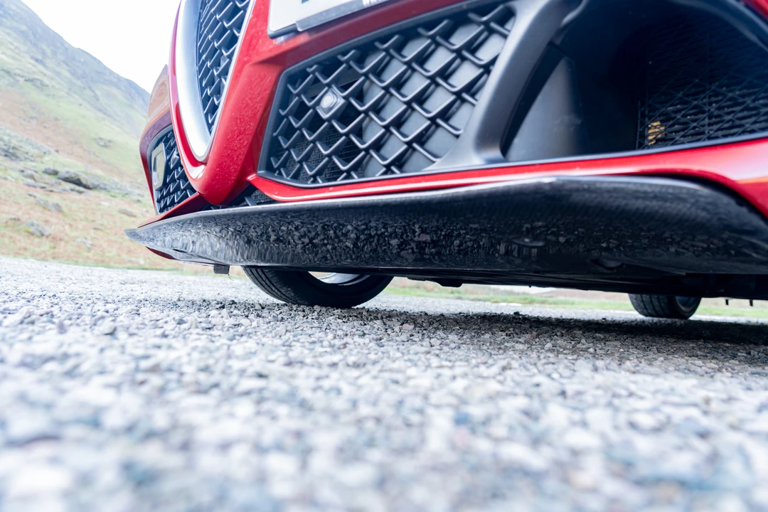 2017 Alfa Romeo Giulia Quadrifoglio - Image 24 of 31
