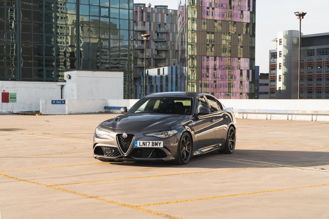 2017 Alfa Romeo Giulia Quadrifoglio - Image 19 of 31