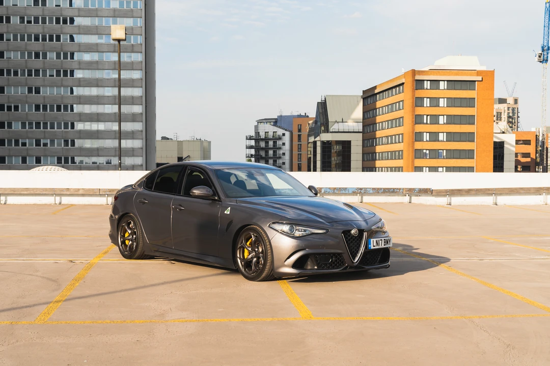 2017 Alfa Romeo Giulia Quadrifoglio - Image 4 of 31