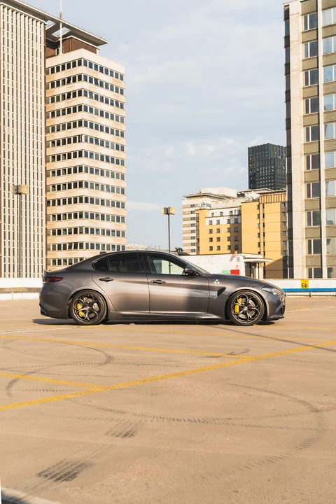 2017 Alfa Romeo Giulia Quadrifoglio - Image 28 of 31