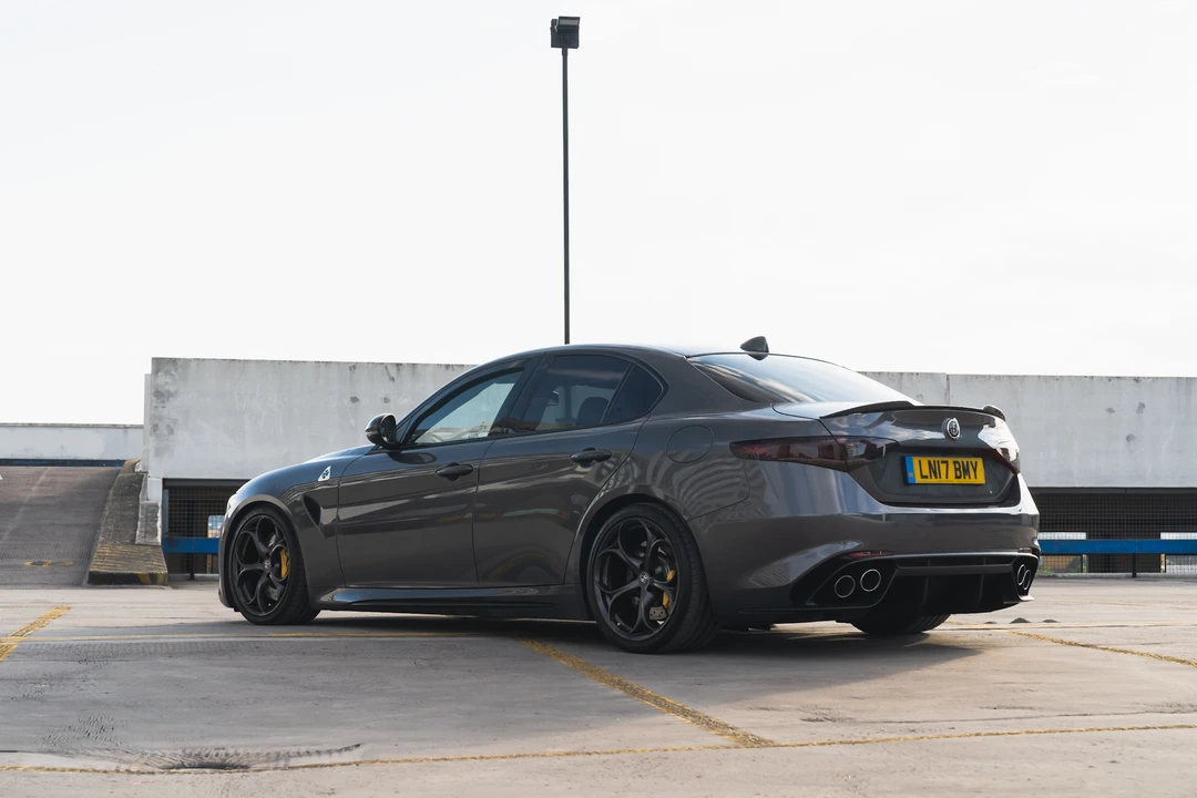 2017 Alfa Romeo Giulia Quadrifoglio - Image 8 of 31