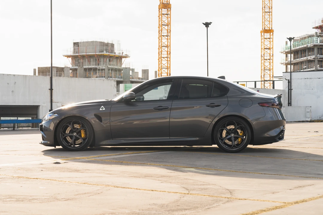 2017 Alfa Romeo Giulia Quadrifoglio - Image 9 of 31