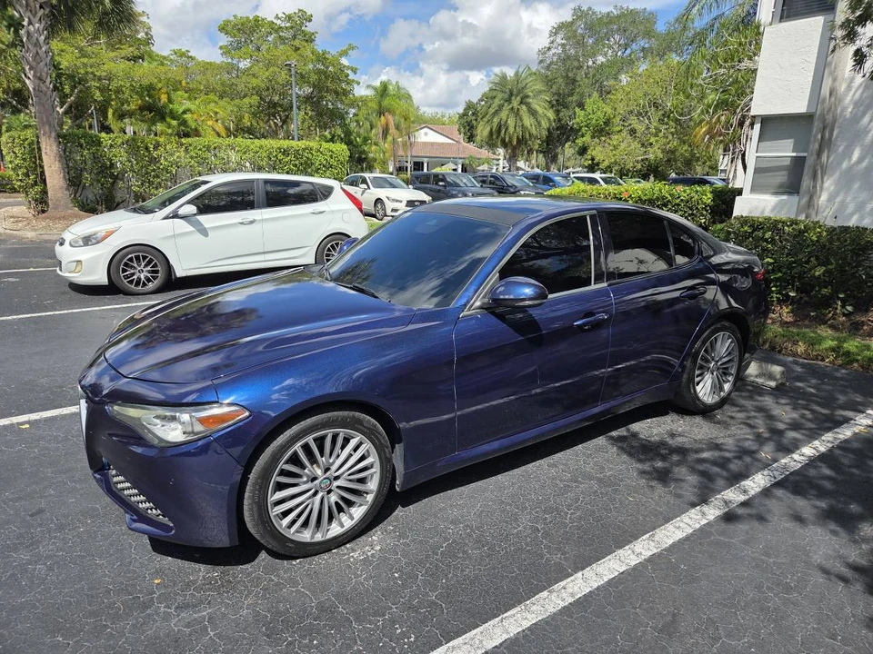 2017 Alfa Romeo Giulia - Image 3 of 23