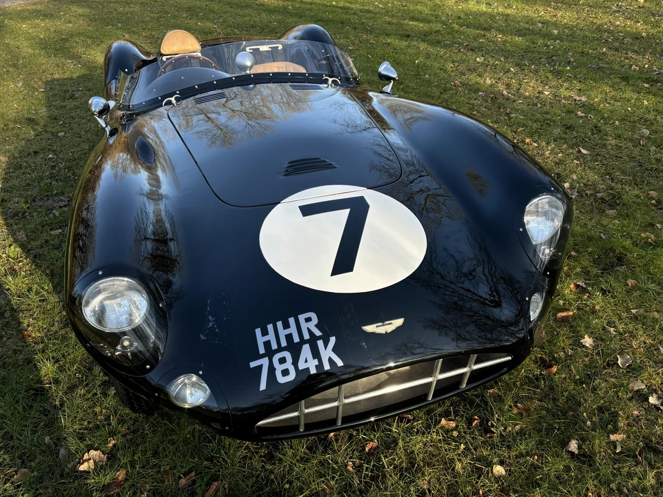 2017 Aston Martin - Image 15 of 31