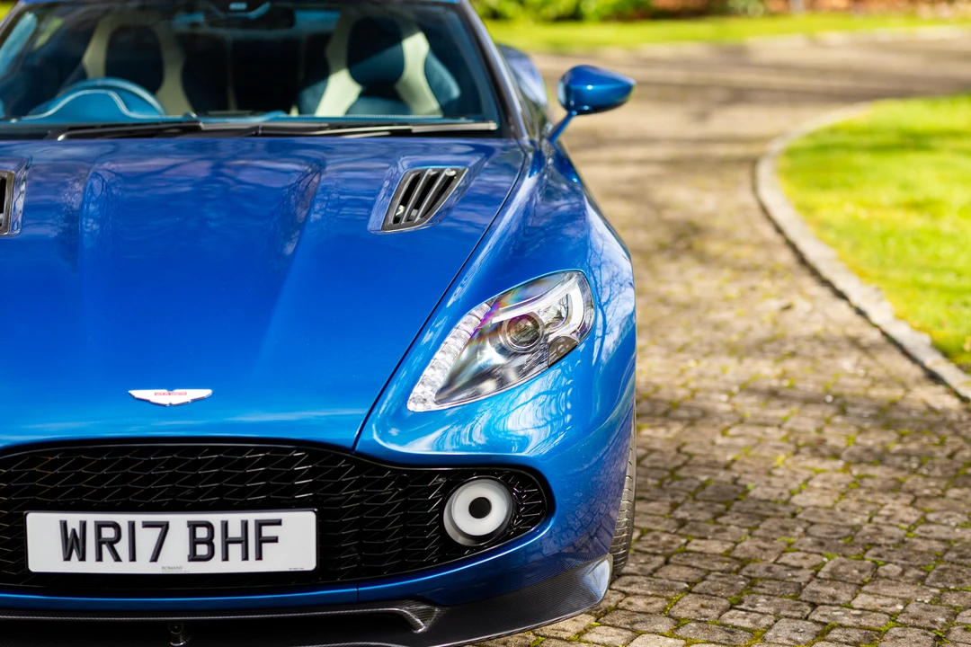 2017 Aston Martin Vanquish 2nd Gen - Image 25 of 31