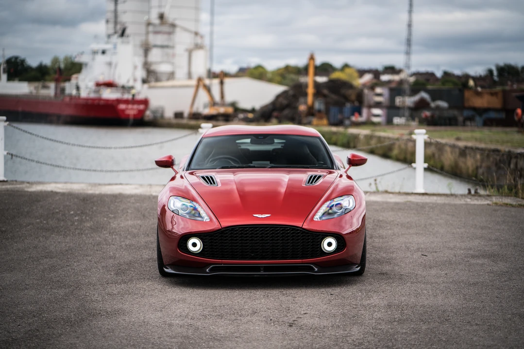 2017 Aston Martin Vanquish 2nd Gen - Image 5 of 31
