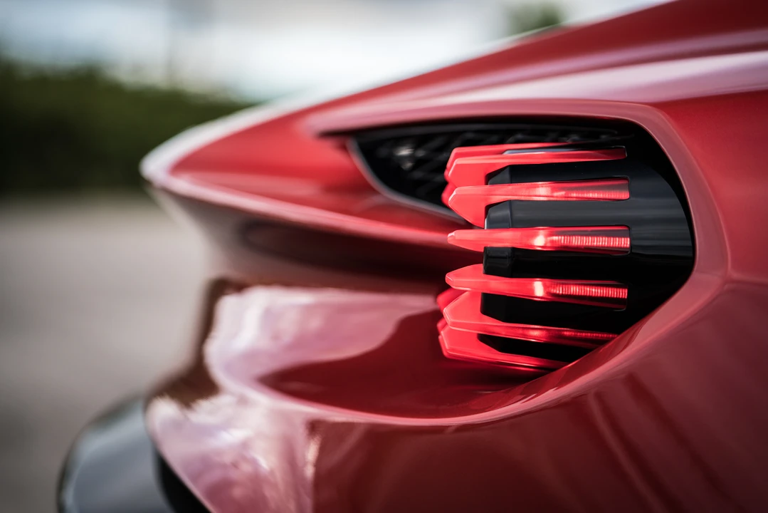 2017 Aston Martin Vanquish 2nd Gen - Image 28 of 31