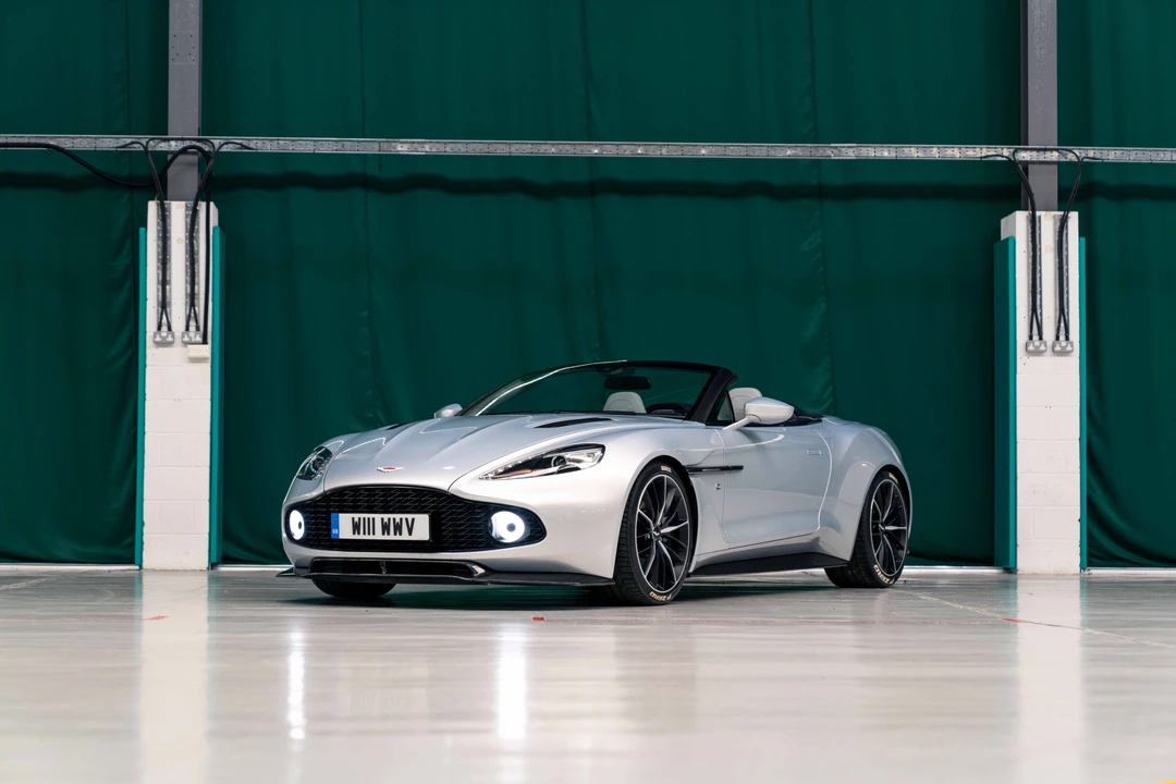 2017 Aston Martin Vanquish 2nd Gen - Image 10 of 31