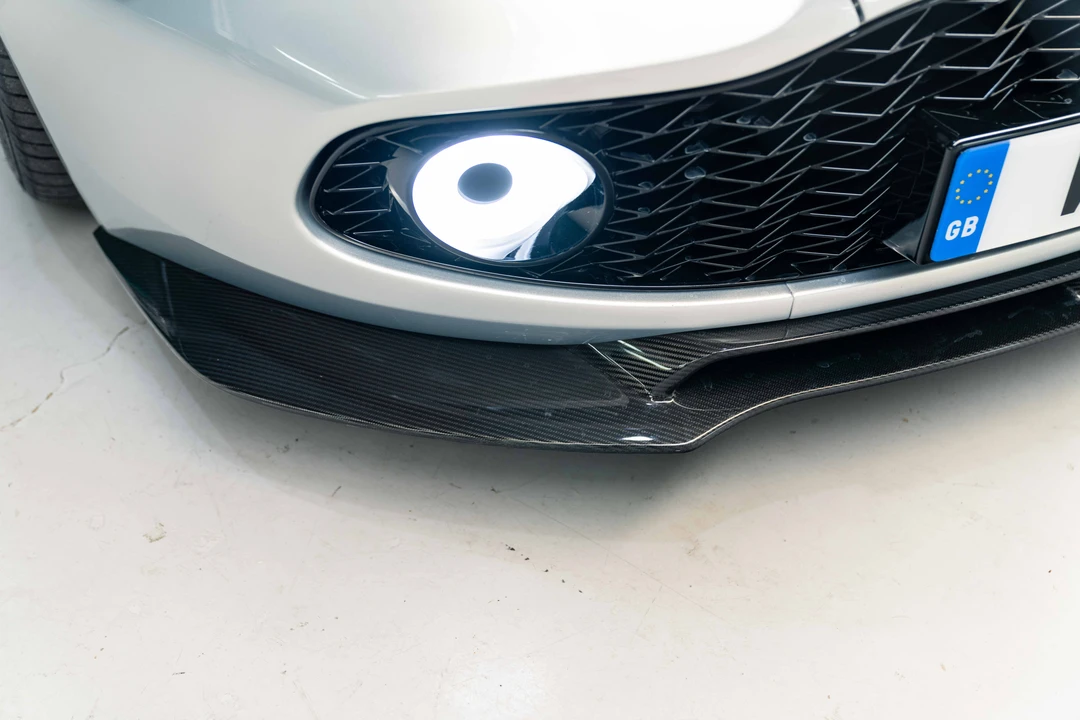 2017 Aston Martin Vanquish 2nd Gen - Image 29 of 31