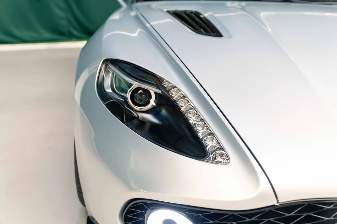 2017 Aston Martin Vanquish 2nd Gen - Image 30 of 31