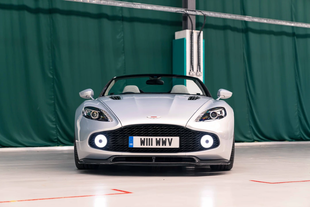 2017 Aston Martin Vanquish 2nd Gen - Image 3 of 31