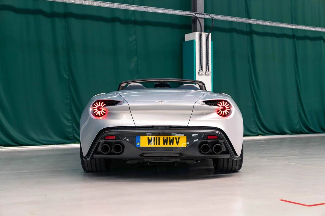 2017 Aston Martin Vanquish 2nd Gen - Image 15 of 31